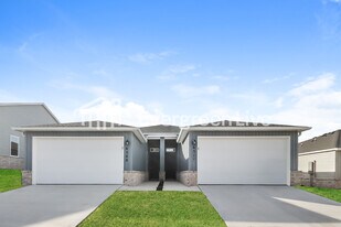 6511 NW Kathleen St in Bentonville, AR - Building Photo