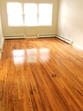 Professional Management, Modern, Large Apt in Newark, NJ - Foto de edificio - Building Photo