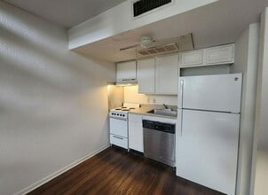 701 W 25th St in Austin, TX - Building Photo - Building Photo