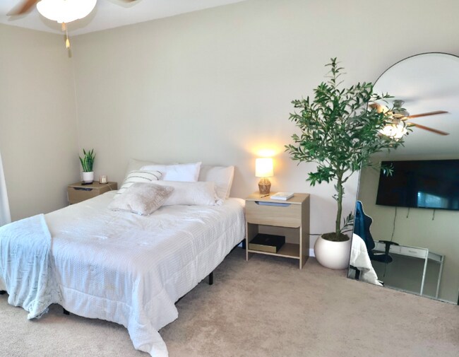 83 Rhett Ln in Richmond Hill, GA - Building Photo - Building Photo