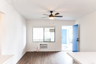 255 S Ave 55 in Los Angeles, CA - Building Photo - Building Photo