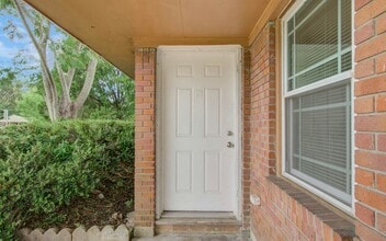 4621 W 43rd St in Houston, TX - Building Photo - Building Photo