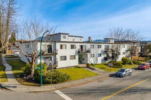 Viscount Villa in Burnaby, BC - Building Photo