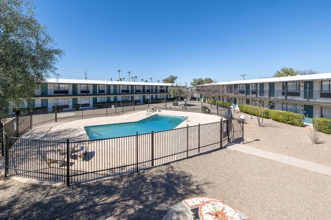 The Axis - Tucson Apartments in Tucson, AZ - Building Photo - Building Photo