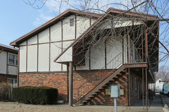 Mary Street Apartments in Evansville, IN - Building Photo - Building Photo