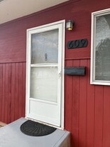 609 J St in Rupert, ID - Building Photo