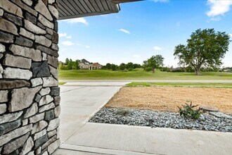 145 Crooked Creek Dr in London, KY - Building Photo - Building Photo