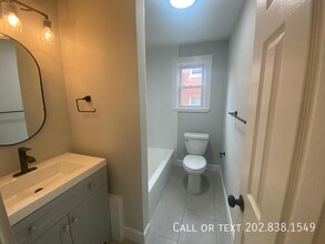 1261 Simms Pl NE in Washington, DC - Building Photo - Building Photo