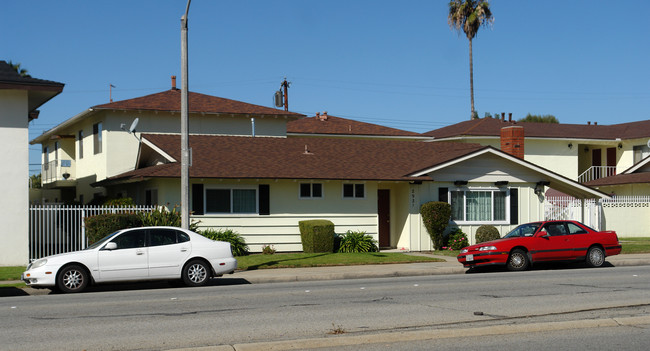 2921 N garey Ave in Pomona, CA - Building Photo - Building Photo