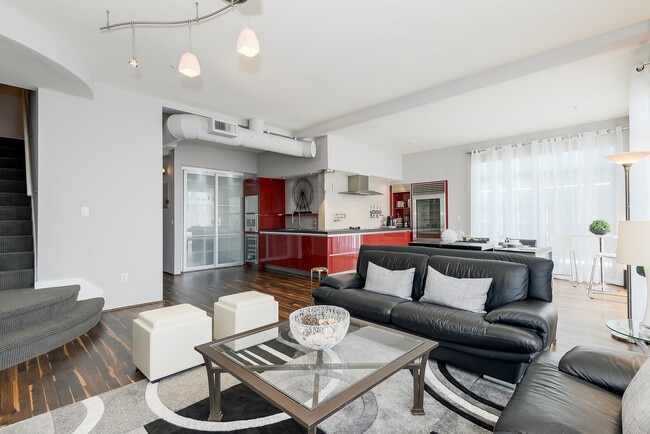 334 Santana Row, Unit #300M