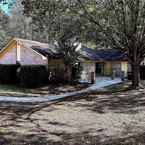 1233 Shannon Way SW in Marietta, GA - Building Photo