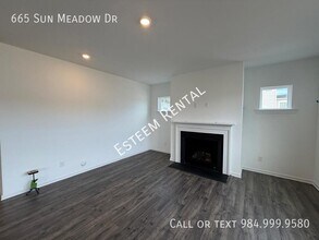 665 Sun Mdw Dr in Wake Forest, NC - Building Photo - Building Photo