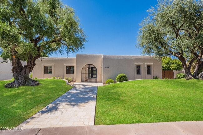 8338 E San Rafael Dr in Scottsdale, AZ - Building Photo - Building Photo