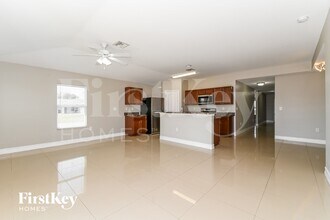 601 NW 17th Ave in Cape Coral, FL - Building Photo - Building Photo