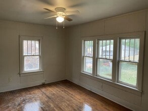 1915 E Randolph Ave in Enid, OK - Building Photo - Building Photo