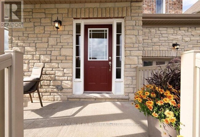 67 Megan Crescent in Barrie, ON - Building Photo - Building Photo