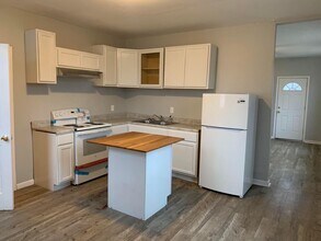 1112 W Missouri St in Evansville, IN - Building Photo - Building Photo