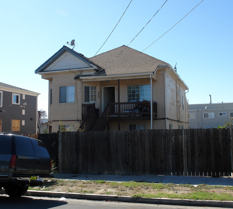 321 S 6th St in Richmond, CA - Building Photo