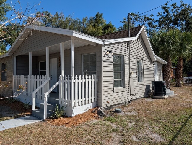 6201 N 38th St in Tampa, FL - Building Photo - Building Photo