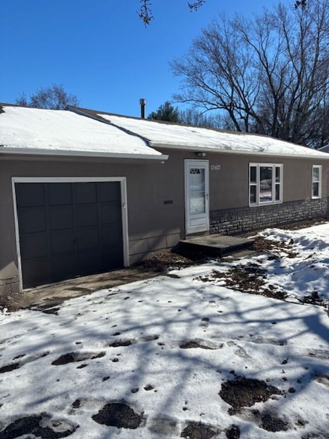 10607 Richmond Ave in Kansas City, MO - Building Photo - Building Photo