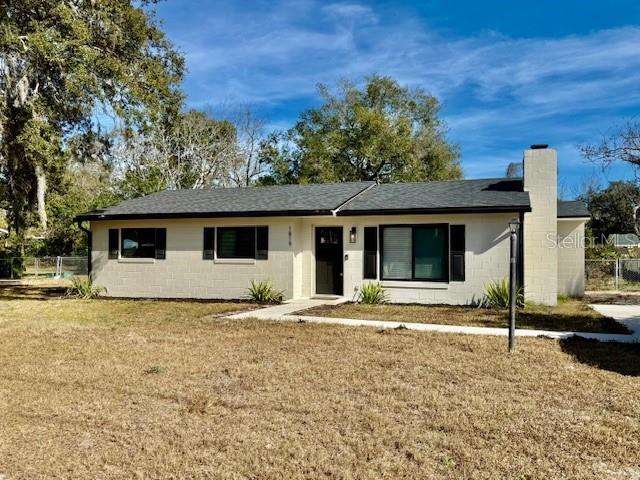 property at 1819 Oak St