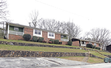 Townehills Apartments in Hixson, TN - Foto de edificio - Building Photo