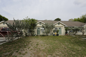 2884 Tropicana Blvd in Naples, FL - Building Photo - Building Photo