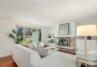 21040 121st Pl SE in Kent, WA - Building Photo - Building Photo