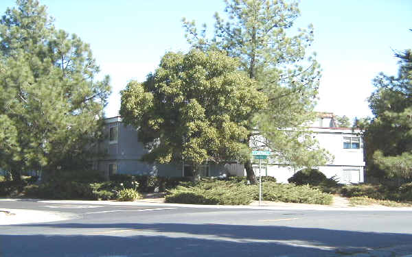 7259 S Land Park Dr in Sacramento, CA - Building Photo