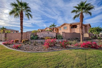 Miraflores Apartments in El Centro, CA - Building Photo - Building Photo