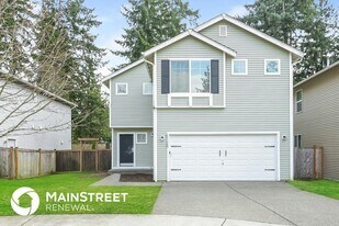 5128 203rd St Ct E in Spanaway, WA - Building Photo