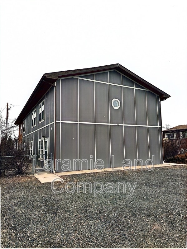 property at 1675 N 6th St