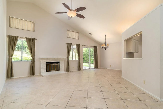 543 Wisteria Ct in Benicia, CA - Building Photo - Building Photo