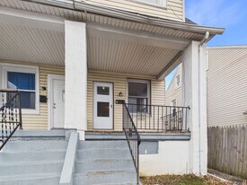 637 Dunkle St in Harrisburg, PA - Building Photo