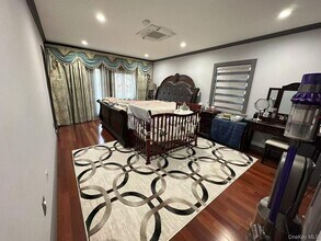 50-27 175th St in Queens, NY - Building Photo - Building Photo