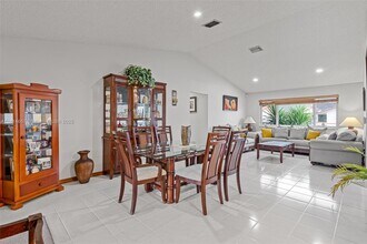12724 NW 8th Ln in Miami, FL - Building Photo - Building Photo
