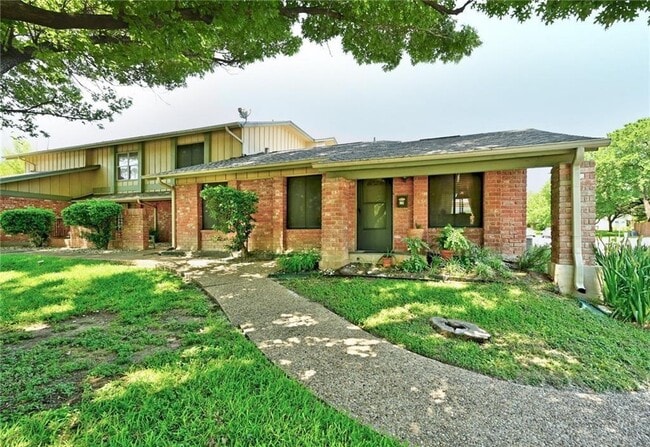 property at 901 Park Village Cove