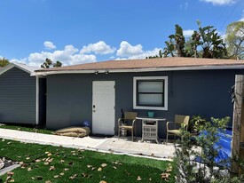 915 36th St in West Palm Beach, FL - Building Photo