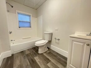 325 Amherst St in Manchester, NH - Building Photo - Building Photo