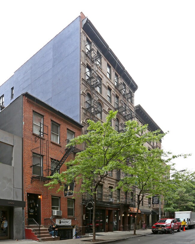 284 Mulberry St in New York, NY - Foto de edificio - Building Photo