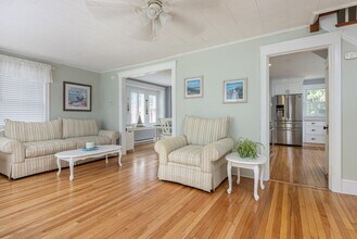 61 Elsmere Ave in South Portland, ME - Building Photo - Building Photo