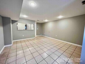 1016 11th St NE in Washington, DC - Building Photo - Building Photo