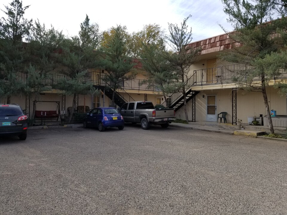 2550 Bent Tree Rd, Unit The Lakeside in Roswell, NM - Foto de edificio