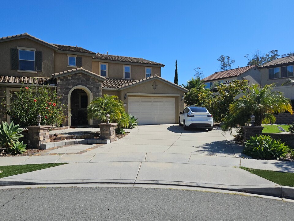 17414 Teal Stone Ct in San Diego, CA - Building Photo