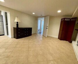 916 Bloomfield St in Hoboken, NJ - Building Photo - Building Photo
