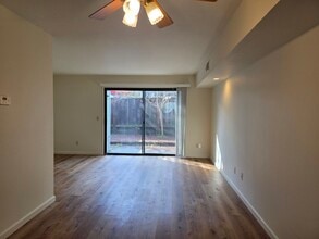 121 Elbridge Ave in Cloverdale, CA - Building Photo - Building Photo