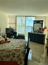 3370 Hidden Bay Dr, Unit 806 in Aventura, FL - Building Photo - Building Photo