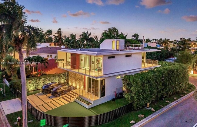 201 Palm Ave in Miami Beach, FL - Building Photo - Building Photo