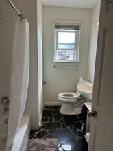 7522 Benjamin St, Unit 203 in New Orleans, LA - Foto de edificio - Building Photo