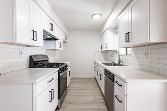 11926 Bellflower Blvd in Downey, CA - Building Photo - Interior Photo